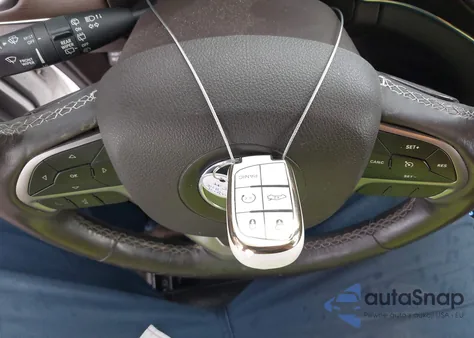 2018 Jeep Grand Cherokee Overland 4X2 из США, поврежденный, VIN 1C4RJECG5JC455405